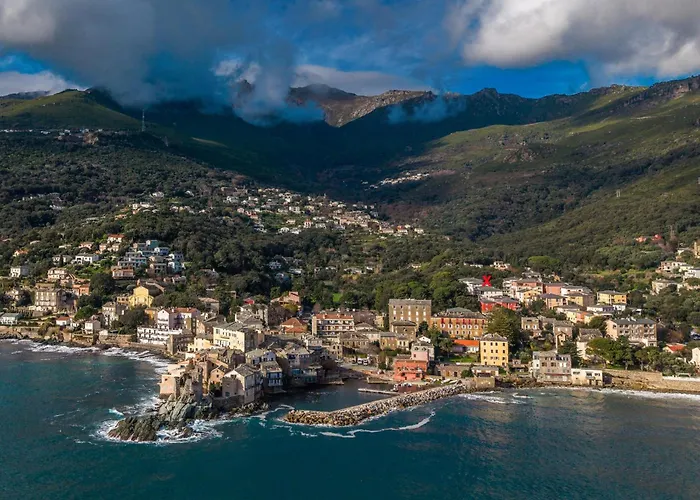 Casa Mare E Monti Entre Et Montagne A Vakantiehuis Erbalunga (Corsica)